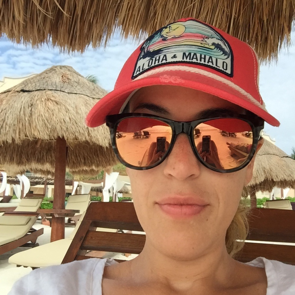 Meet your Posher, Roxana